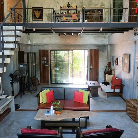 อ่าวนางเธิร์ดเพลส Bed & Breakfast Ao Nang ภายนอก รูปภาพ