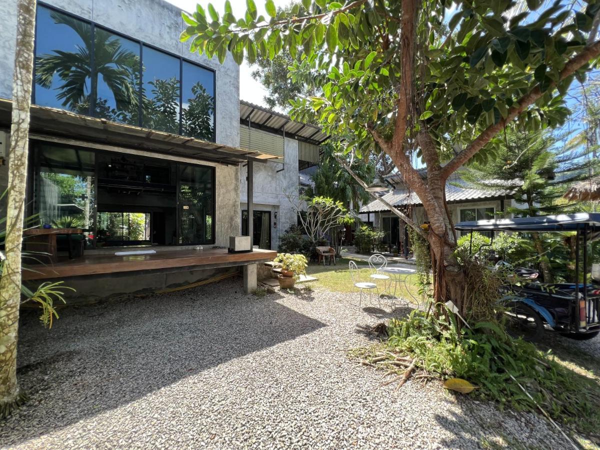อ่าวนางเธิร์ดเพลส Bed & Breakfast Ao Nang ภายนอก รูปภาพ