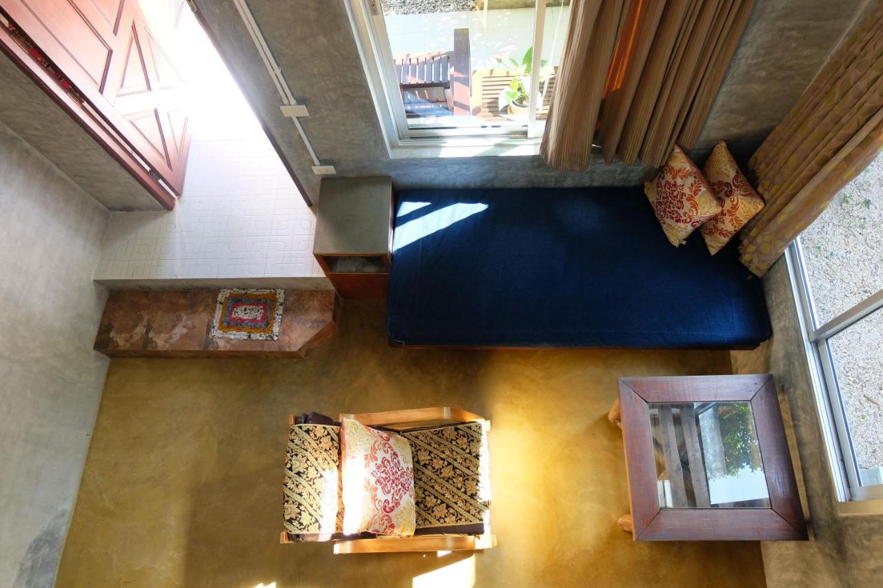 อ่าวนางเธิร์ดเพลส Bed & Breakfast Ao Nang ภายนอก รูปภาพ