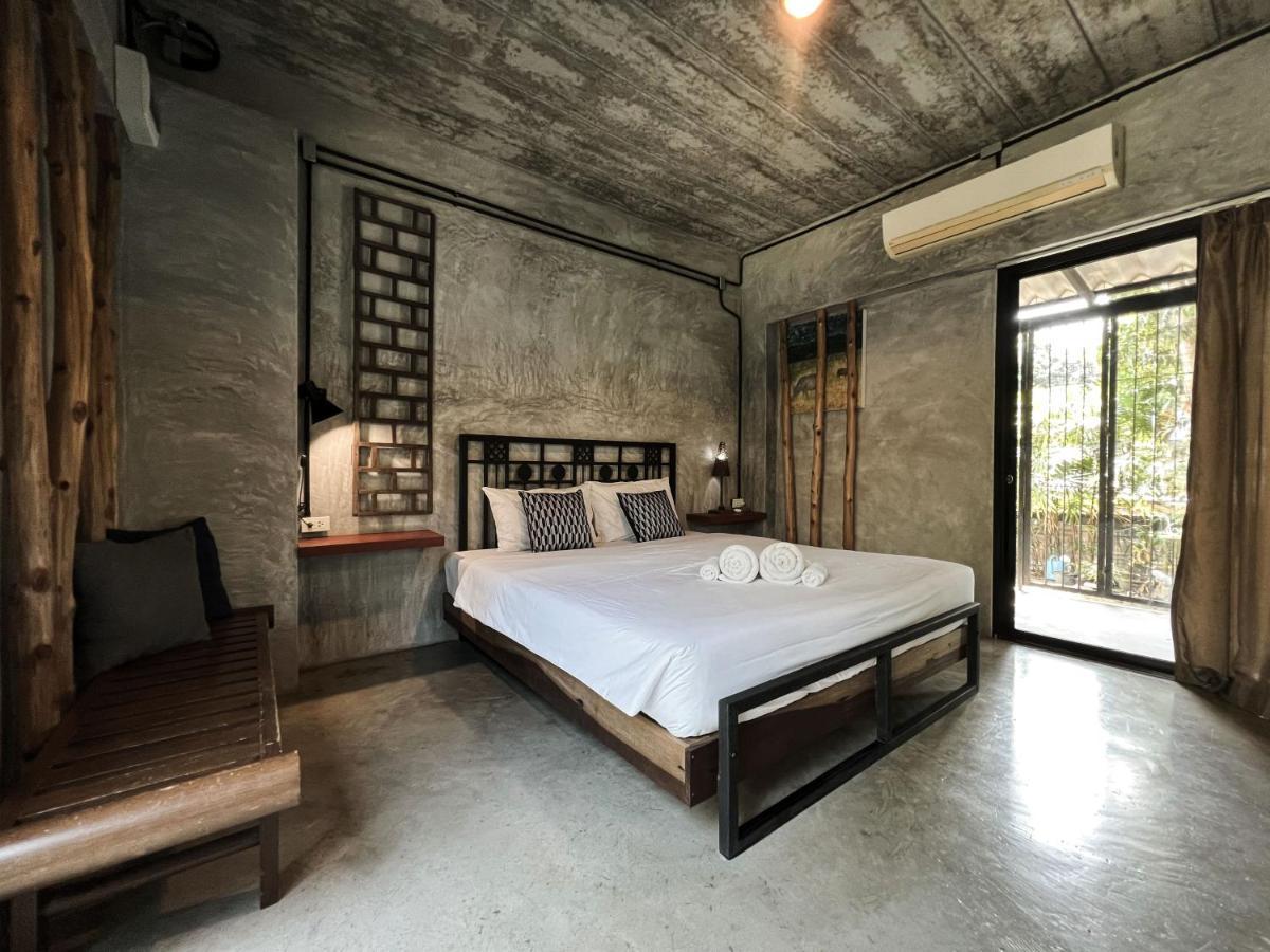 อ่าวนางเธิร์ดเพลส Bed & Breakfast Ao Nang ภายนอก รูปภาพ