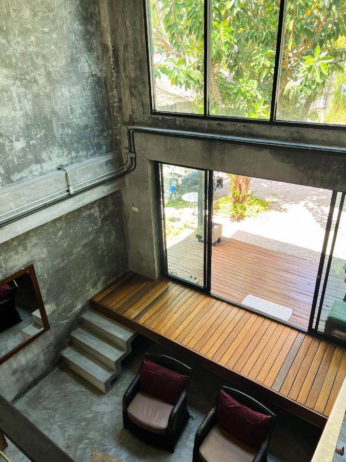 อ่าวนางเธิร์ดเพลส Bed & Breakfast Ao Nang ภายนอก รูปภาพ